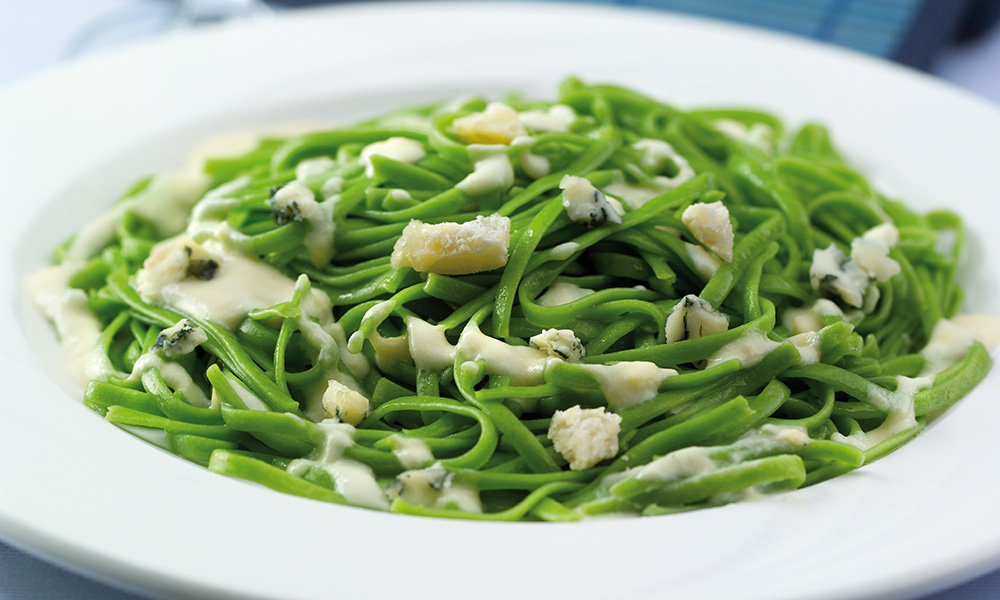 Spinach Fetuccini with Cheeses